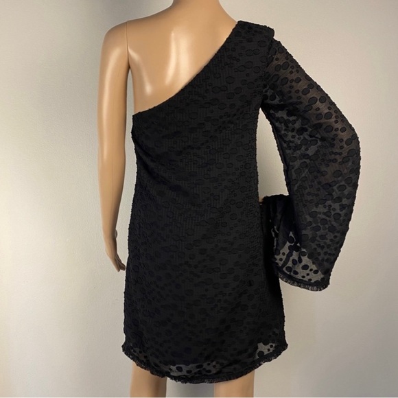 NEW C/MEO COLLECTIVE BLACK ONE-SHOULDER MINI DRESS - Picture 7 of 8